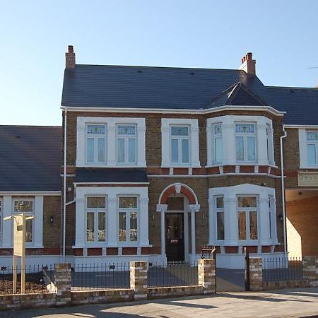 Devonshire Hotel Hornchurch 외부 사진