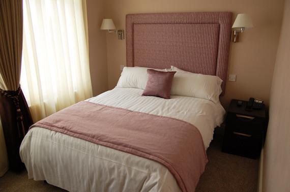 Devonshire Hotel Hornchurch 객실 사진