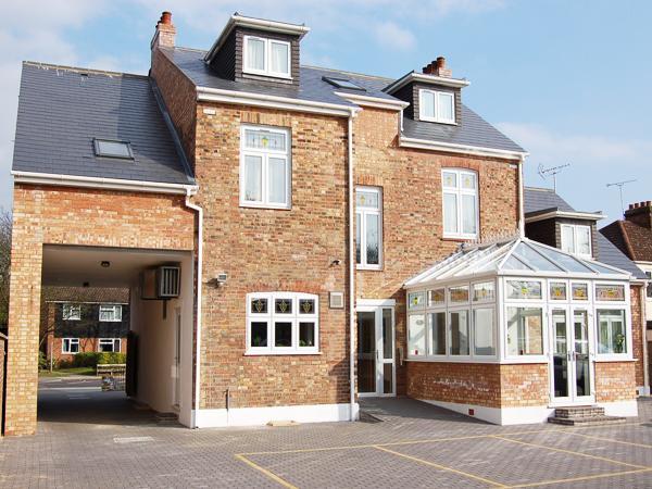 Devonshire Hotel Hornchurch 외부 사진